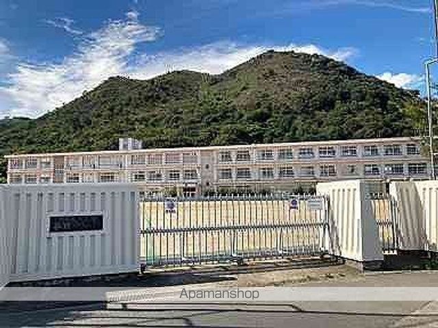 中学校　姫路市立中学校夢前中学校（中学校）まで2144m