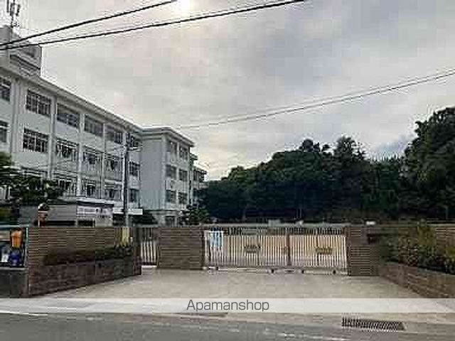 小学校　荒川小学校（小学校）まで4529m