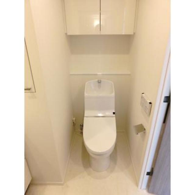 トイレ　※写真は同タイプ住戸です。