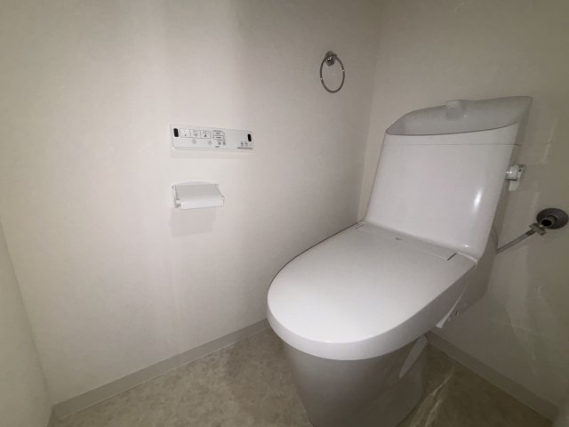 富士産業ビルのトイレ写真