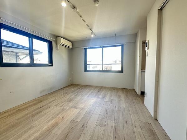居室・リビング　他部屋の写真です。