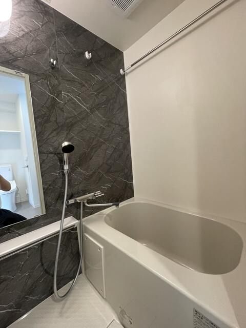 バス・シャワールーム　同物件別部屋