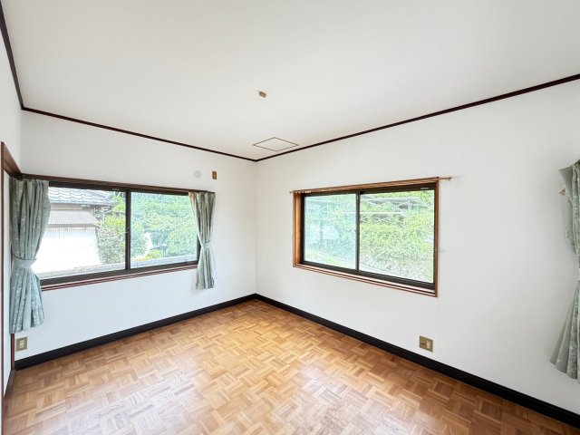 眺望　２Fの洋室です