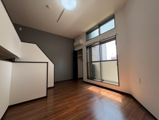 居室・リビング　Creo庄内通参番館