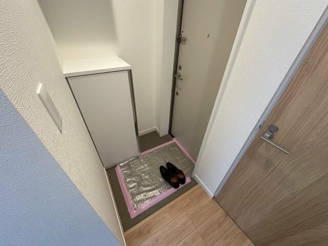 玄関　２面採光