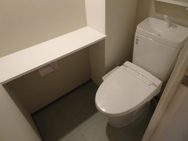 トイレ　コンパクトで使いやすいトイレです