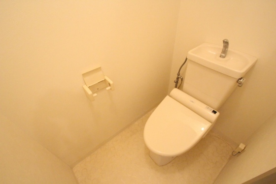トイレ　※別部屋の写真です
