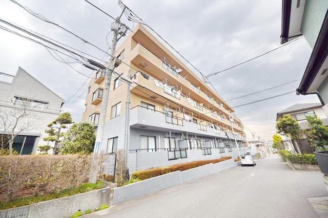 建物外観　★重厚感のある外観です★