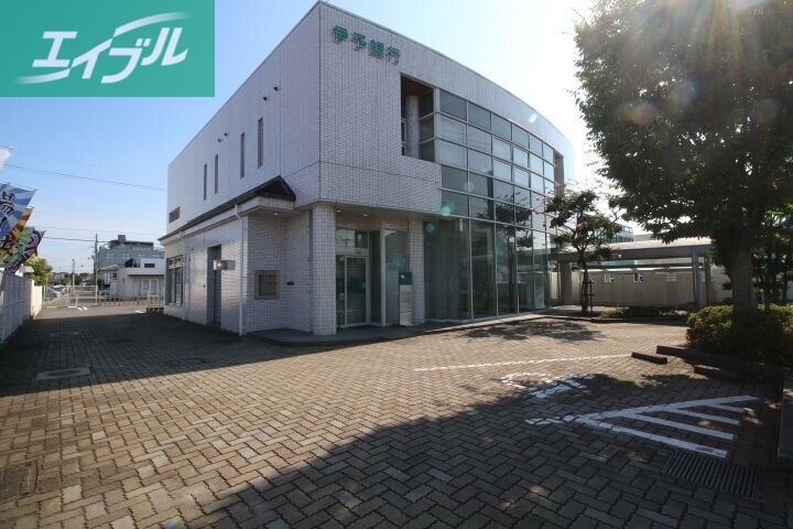 銀行　伊予銀行岡山南支店（銀行）まで531m