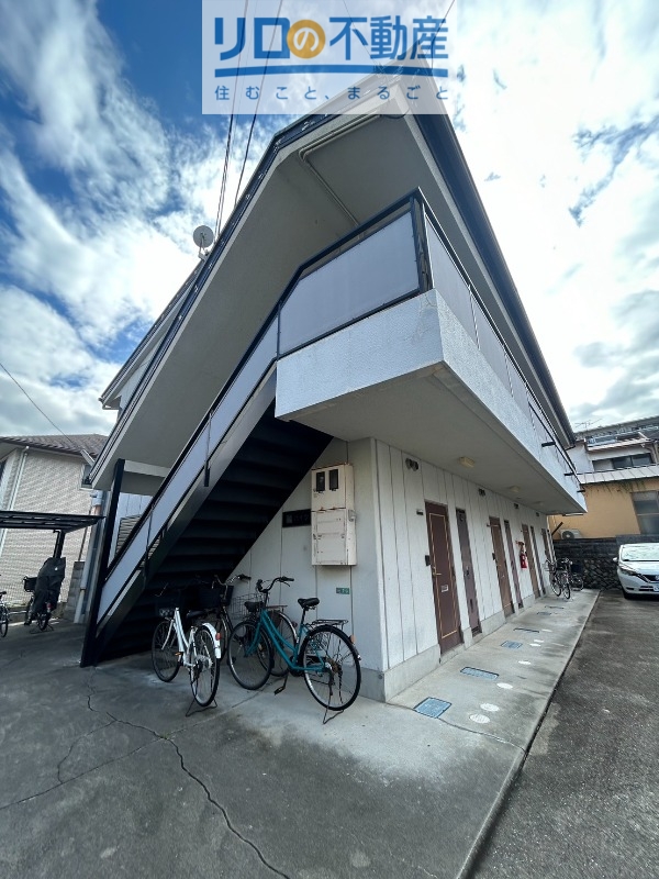 雅ハイツの外観写真