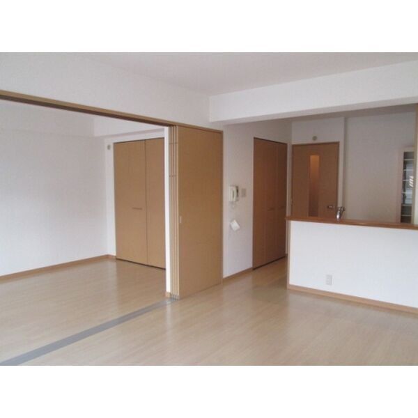 GOOD WOOD Sの居間写真
