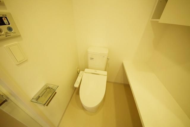 トイレ　★ウォシュレット付きの綺麗なトイレです押し