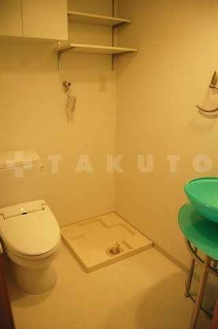 セレニテ新大阪弐番館のトイレ写真