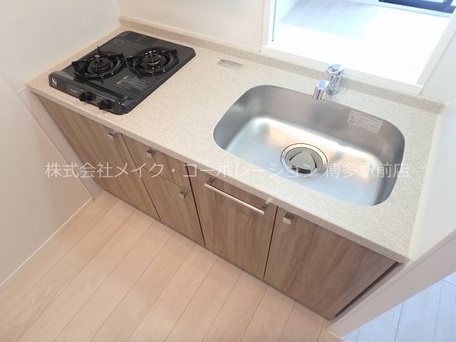 キッチン　※写真は棟内別部屋参考写真