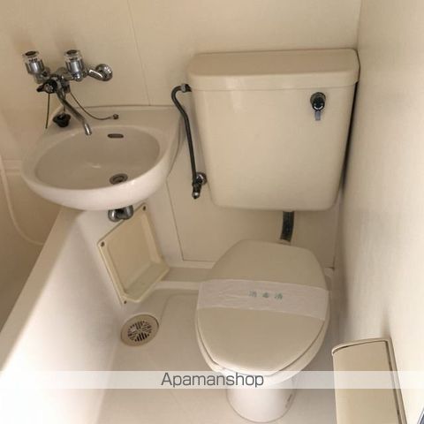 リバティハウスのトイレ写真