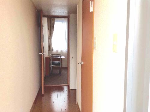 レオパレスフォレスト パルの玄関写真