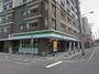 コンビニ　ファミリーマートRJRプレシア博多駅前店（コンビニ）まで274m