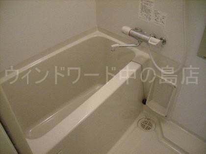 バス・シャワールーム　詳細は、ウィンドワード中の島までご相談下さい。