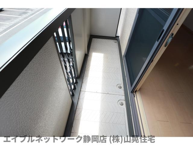 バルコニー　バルコニーがあります