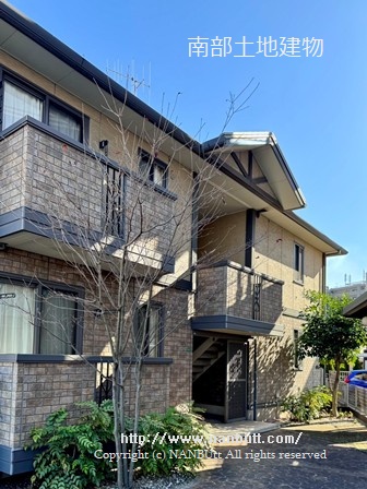 建物外観　2007年5月築の軽量鉄骨造☆