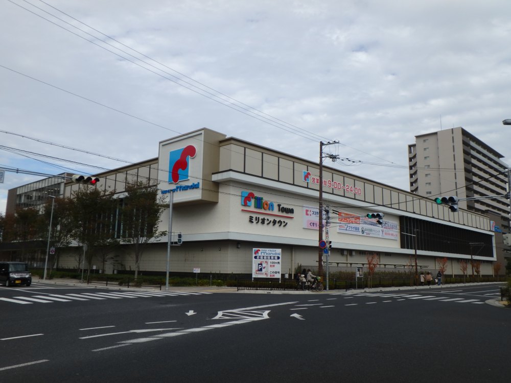 スーパー　万代塚口店（スーパー）まで355m