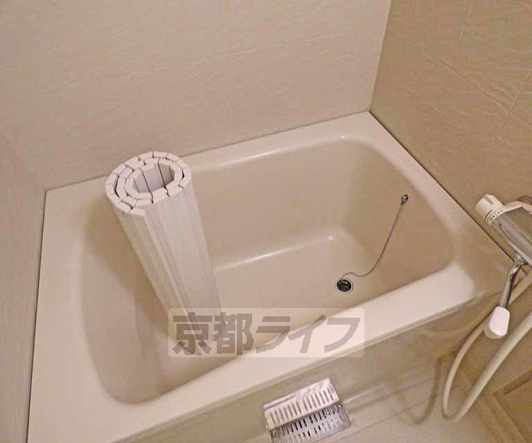 バス・シャワールーム　広いお風呂です。