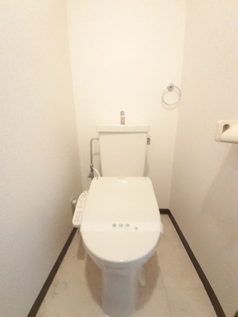 【コーポ　エンナのトイレ】