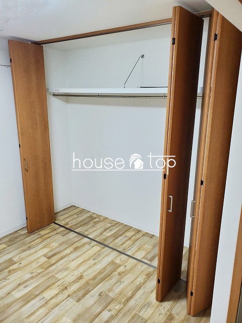 収納　収納豊富なクローゼット