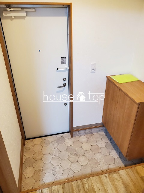 玄関　シューズボックス完備