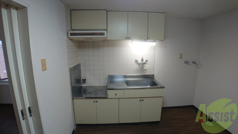 キッチン　ガスキッチンです。２口コンロが設置できます。