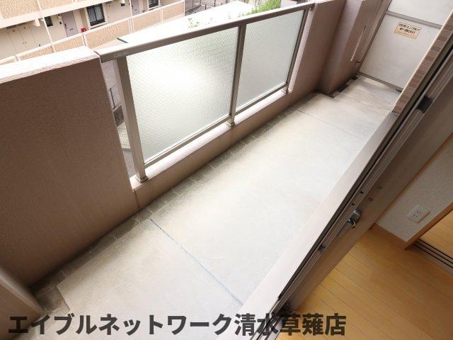 【静岡市清水区馬走のマンションのバルコニー】