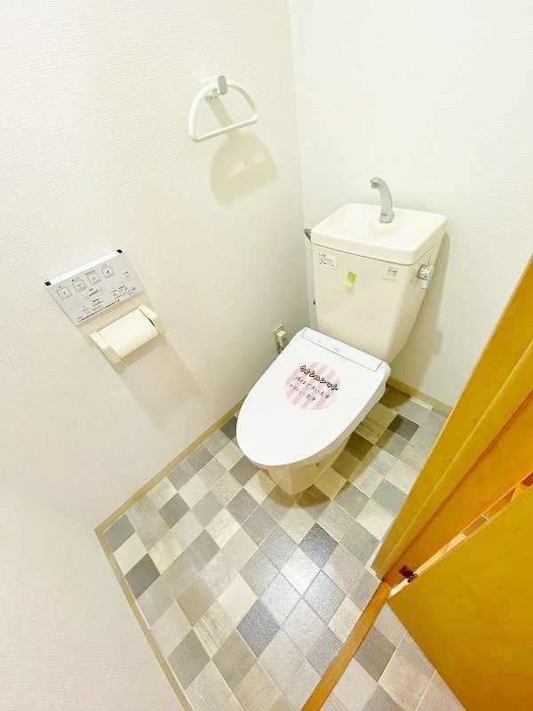 トイレ　★温水洗浄便座トイレ★