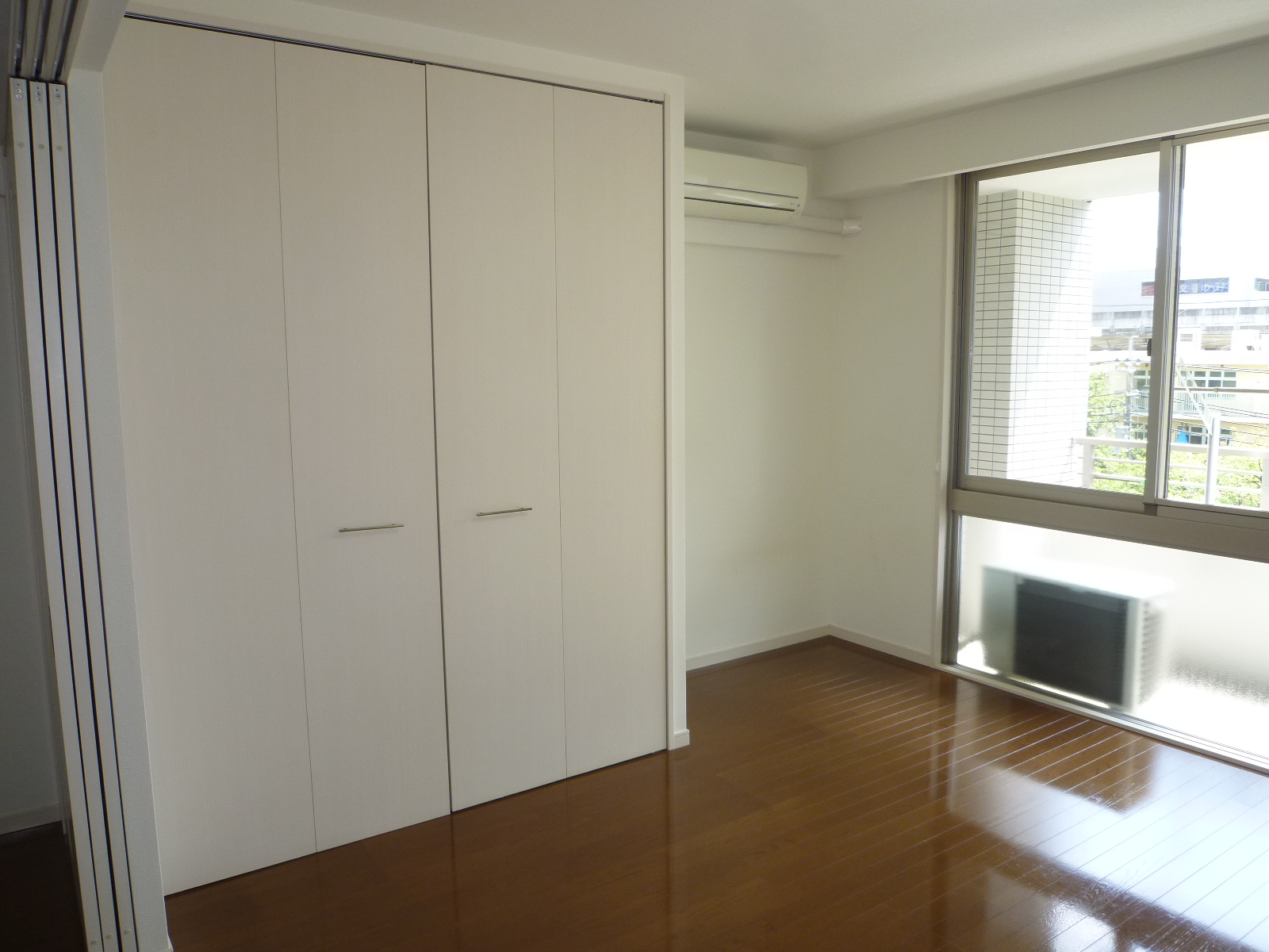 居室・リビング　幅広クローゼット！