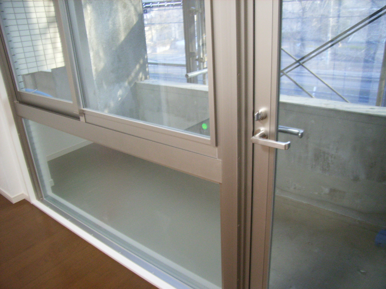 眺望　バルコニーへは開き戸で！