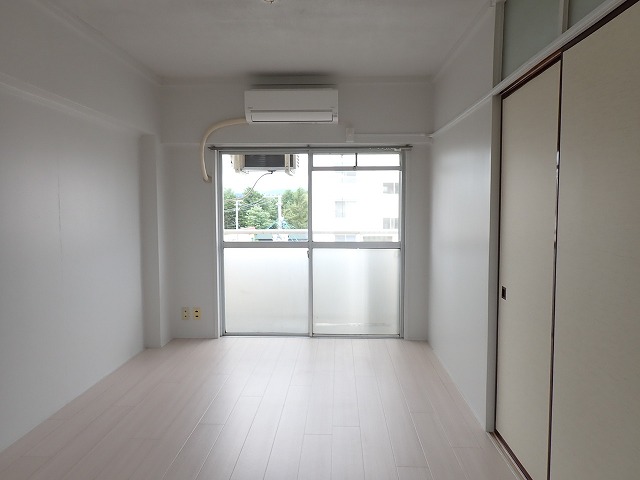 居室・リビング　洋室6帖のお部屋です