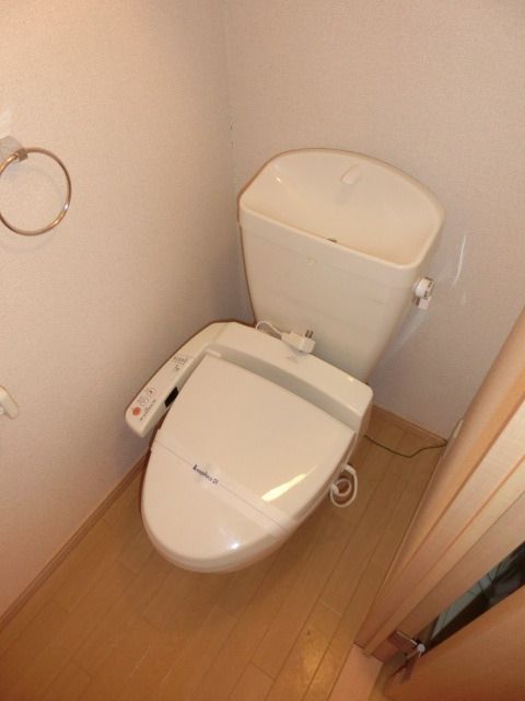 トイレ　ウォシュレット完備のトイレ