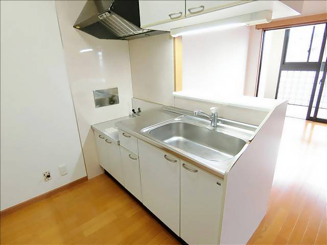 キッチン　２口ガスコンロ設置可能な対面キッチンです。