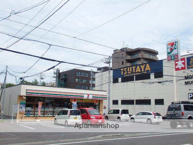 コンビニ　セブンイレブン（コンビニ）まで289m