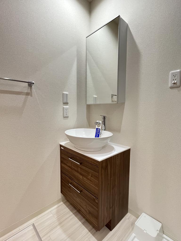 洗面設備　同タイプ同モデルを使用