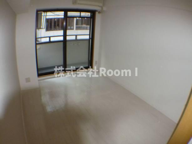 居室・リビング　ゆったり過ごせる居間です