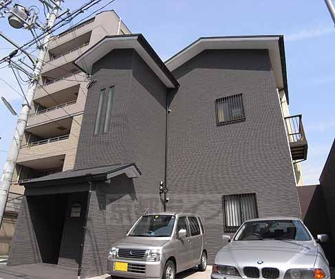 京都市上京区古木町のマンションの建物外観