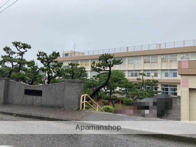 中学校　五十嵐（中学校）まで527m