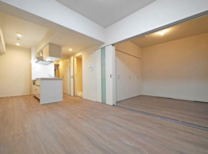 居室・リビング　★家具が置きやすい間取りです★