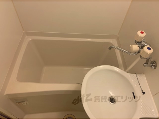 バス・シャワールーム　バス