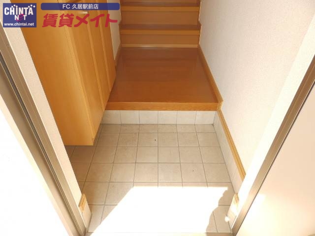 玄関　同型参考写真