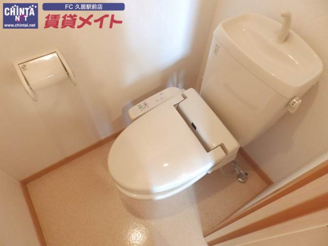 トイレ　同型参考写真