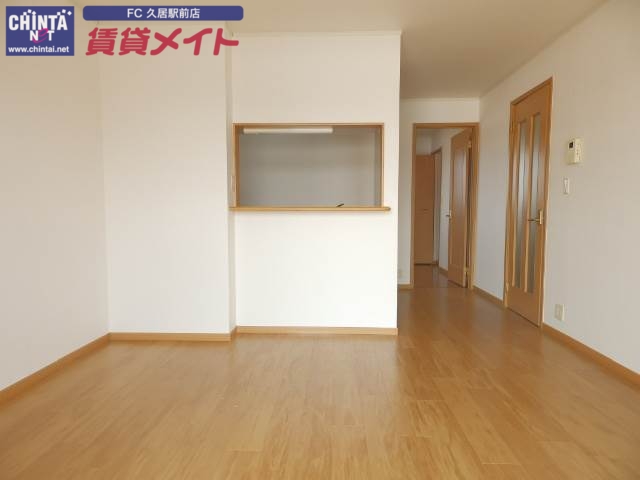 居室・リビング　同型参考写真