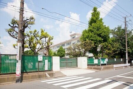 【川崎市川崎区伊勢町のマンションの小学校】