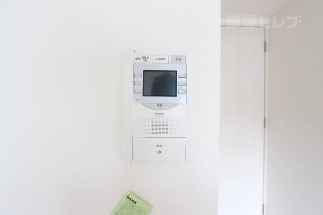 セキュリティ　モニターホン、オートロック付きでセキュリティ安心です