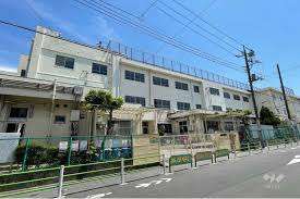 小学校　大田区立徳持小学校（小学校）まで466m